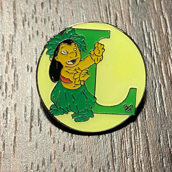 Disney parks Lilo & Stitch L for Lilo hidden mickey 12 of 26 Circle Enamel Pin - Picture 1 of 4